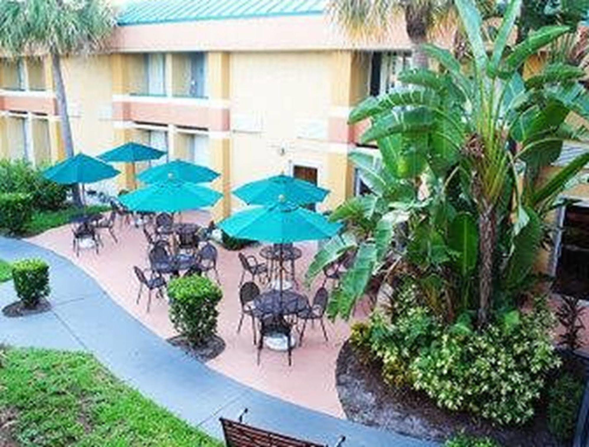 Garnet Inn And Suites Orlando Exterior photo